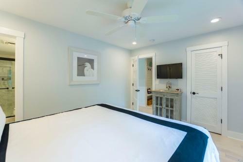 1304 Fairway Oaks Villa