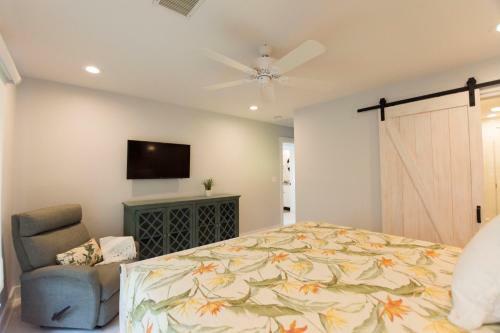 1304 Fairway Oaks Villa