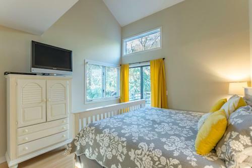 4335 Windswept Villa