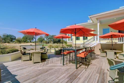 20 Beach Club Villa