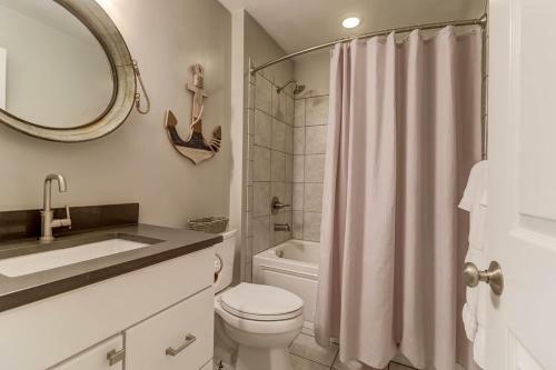 35 Twin Oaks