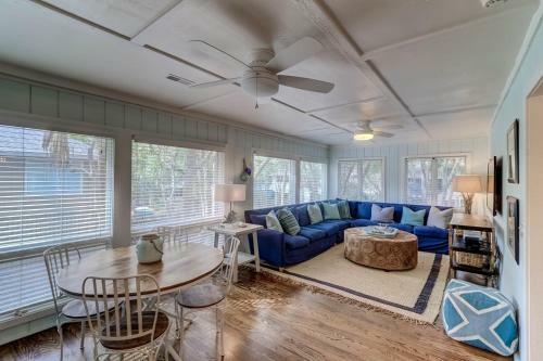 35 Twin Oaks