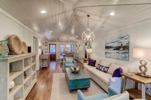 35 Twin Oaks