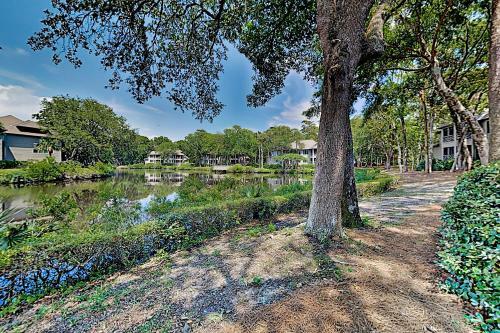Updated Beach Villa With Private Lagoon-view Balcony Villa