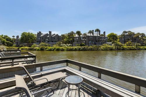 4578 Parkside Villa