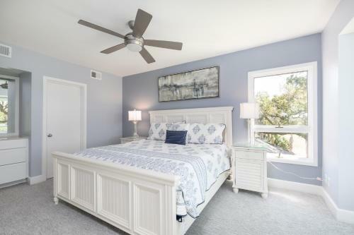 4989 Turtle Point Villa