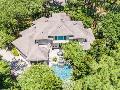 14 Royal Beach Drive