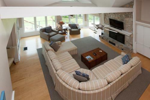 129 Turnberry Drive