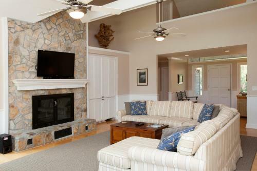 129 Turnberry Drive