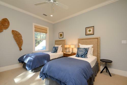 70 Forestay Court