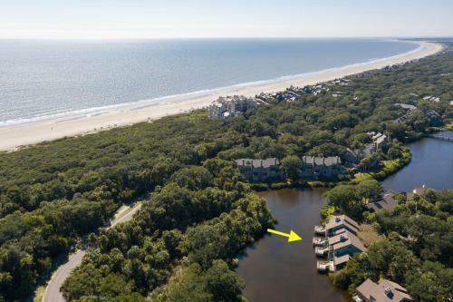 4586 Parkside Villa