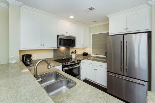 4451 Windswept Villa