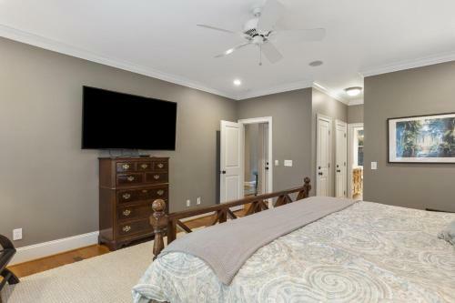 14 Angler Hall