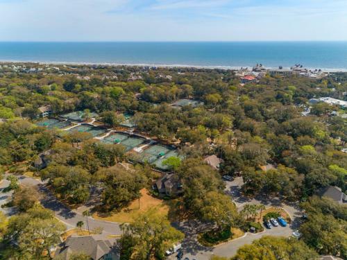 4682 Tennis Club Villa