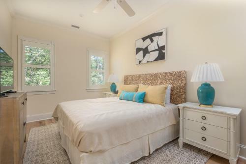 63 Persimmon Court