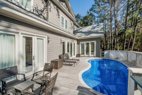 63 Persimmon Court