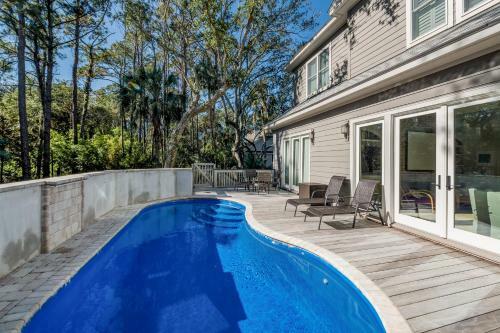 63 Persimmon Court