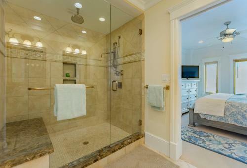 5135 Windswept Villa