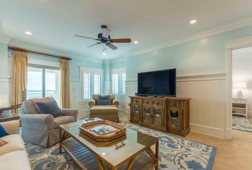 5135 Windswept Villa