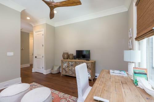 10 Sweetgrass Lane