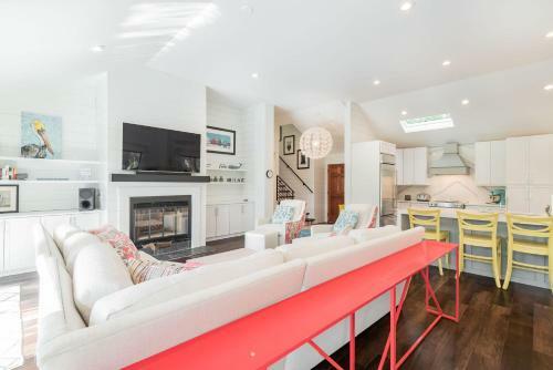 53 Greensward Road
