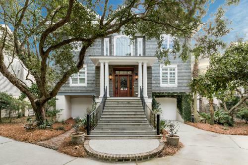 40 Atlantic Beach Court