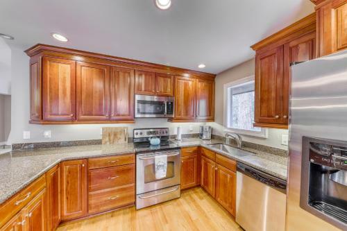 56 Inlet Cove