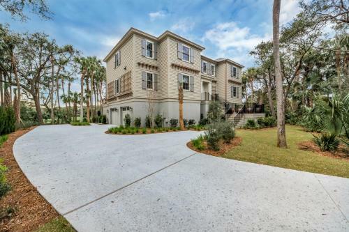 1 Nicklaus Lane