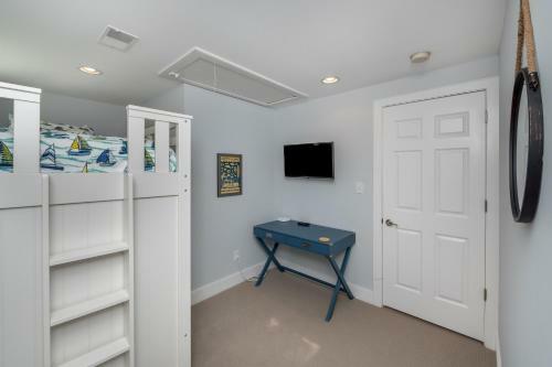 548 Oyster Rake Drive