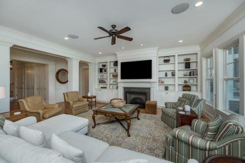 161 Flyway Drive