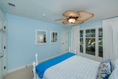 24 Surfsong Road
