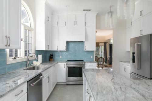 212 Glen Abbey