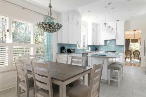 212 Glen Abbey