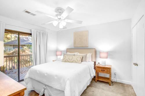 66 Inlet Cove