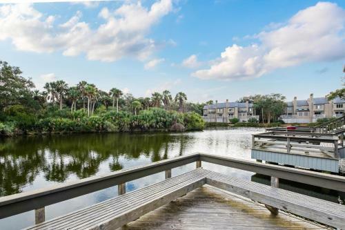 4587 Parkside Villa