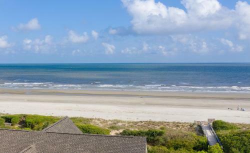 100 Surfsong Road