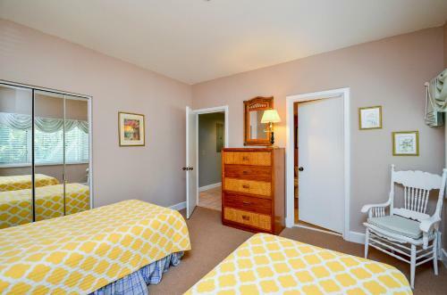 4983 Turtle Point Villa
