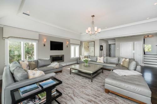 44 Surfsong Road