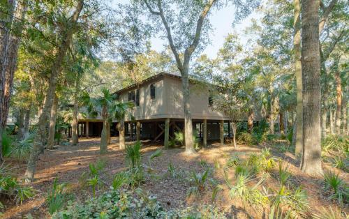 1022 Sparrow Pond Cottage