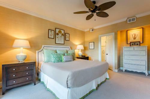 4922 Turtle Point Villa