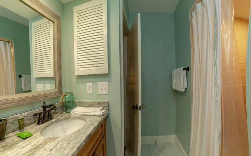 4922 Turtle Point Villa