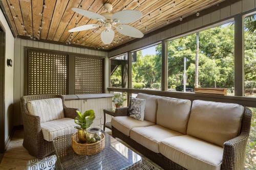 4523 Parkside Villa