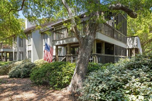 4523 Parkside Villa