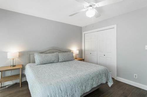 4523 Parkside Villa