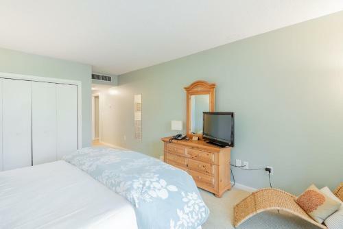 2263 Shipwatch Villa