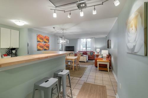 2263 Shipwatch Villa