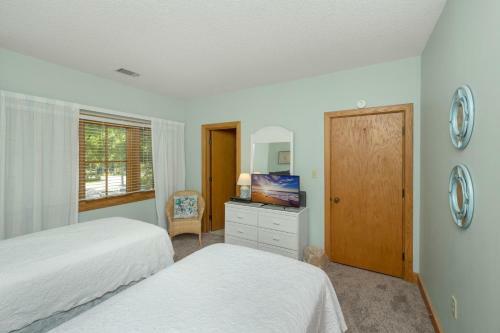4906 Turtle Point Villa