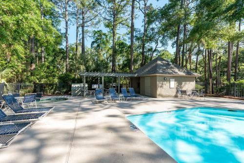 1055 Sparrow Pond Cottage
