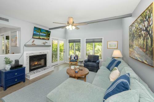 4364 Windswept Villa