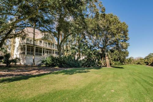 19 Ocean Green Drive